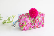 Load image into Gallery viewer, Cotton cloth makeup bag with a Pink Paisley pattern and a big Pink fluffy pompon
