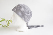 Load image into Gallery viewer, Women Scrub hat , Grey Ground with White Polka Dots pattern
