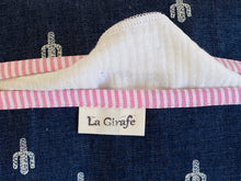 Charger l'image dans la galerie, Closeup of a Denim with Cactus pattern box dispenser with Pink trim