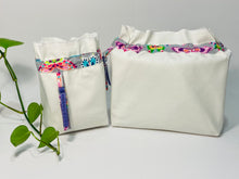 Charger l'image dans la galerie, Two bags in off-white cotton with a Butterfly trim. One bag is big and one small