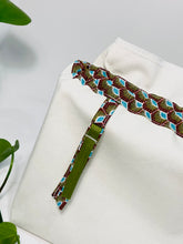 Load image into Gallery viewer, Close up of a Peacock trim