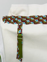 Load image into Gallery viewer, Close up of a Peacock trim