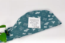 Charger l'image dans la galerie, Folded Women cotton scrub cap Whit Cactus Pattern printed on Green