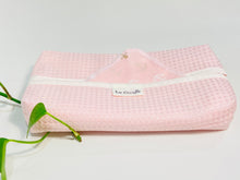 Charger l'image dans la galerie, Pink Cotton Waffle Dispenser box with Pink Bamboo Handkerchiefs with Anchor pattern