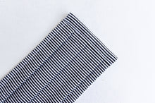 Charger l'image dans la galerie, Closeup of a Face mask with Black and White stripes