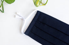 Charger l'image dans la galerie, Closeup of face mask Solid Navy