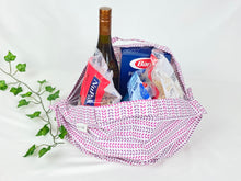 Load image into Gallery viewer, Cotton bag with handle with a small leaves pattern with grocery in it
