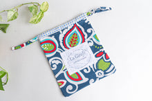 Load image into Gallery viewer, Beach Bag | Big Leaves
