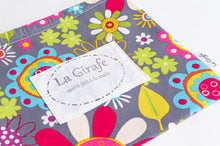 Charger l&#39;image dans la galerie, Square bag with Bright Flowers patterns
