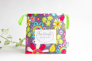 Square bag with Bright Flowers patterns