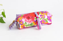 Load image into Gallery viewer, Pencil Case | Flower &amp; Checks
