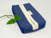 Charger l&#39;image dans la galerie, White Cotton handkerchiefs with Blue Denim box dispenser
