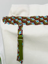 Load image into Gallery viewer, Close up of a Peacock trim
