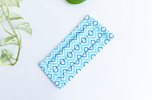 Pleated face mask in Aqua printed pattern